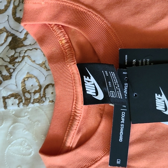 Nike 3XL Washed Crop Top - Picture 3 of 12